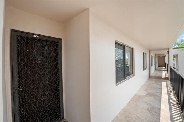 3 of 27 - 9783 N Belfort Cir 309, Fort Lauderdale, FL