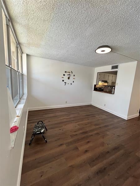 3 of 16 - 9141 Sunrise Lakes Blvd 115, Sunrise, FL