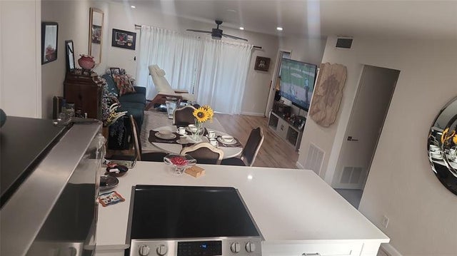 4 of 47 - 2202 Ne 36th St 15, Lighthouse Point, FL