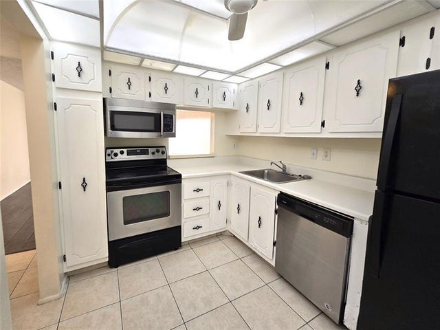 2 of 13 - 4334 Nw 9th Ave 9-3b, Deerfield Beach, FL