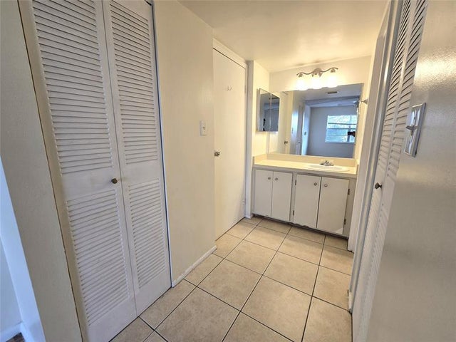 5 of 13 - 4334 Nw 9th Ave 9-3b, Deerfield Beach, FL