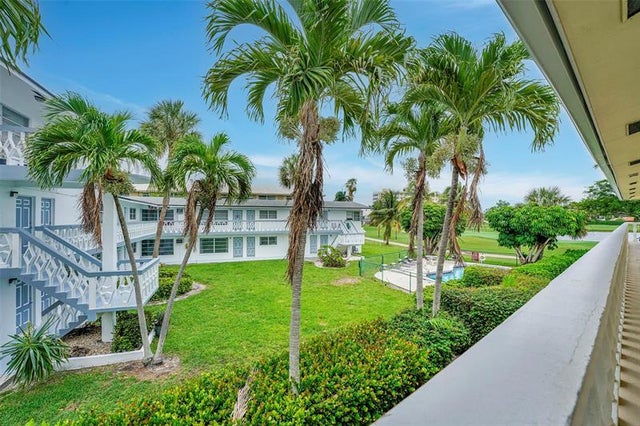 4 of 24 - 4820 Ne 23rd Ave 203, Fort Lauderdale, FL