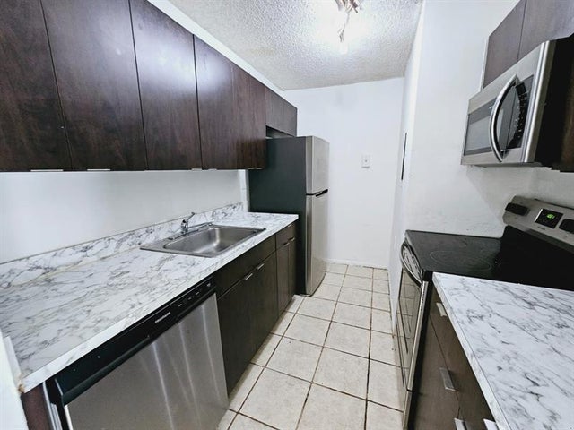 4 of 22 - 1163 Lake Terry Dr L, West Palm Beach, FL