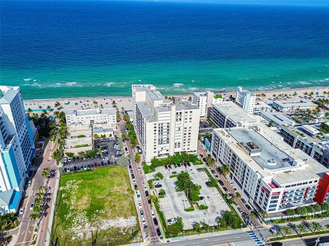 5 of 36 - 322 Buchanan St 506, Hollywood, FL