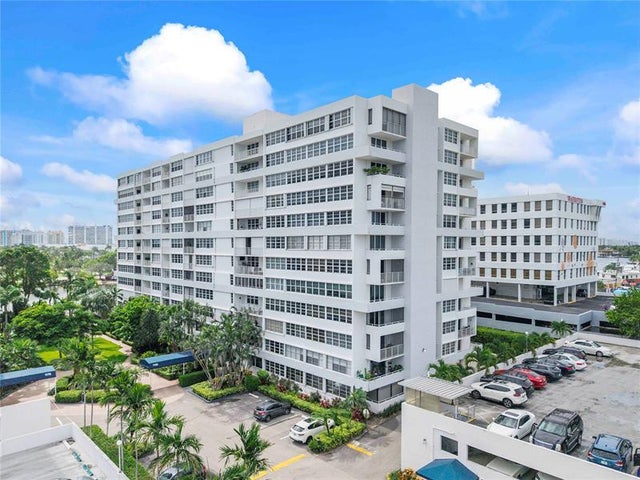 2 of 55 - 1160 N Federal Hwy 1020, Fort Lauderdale, FL