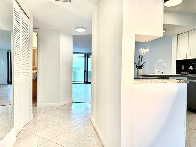 1 of 42 - 117 Lake Emerald Dr 205, Oakland Park, FL
