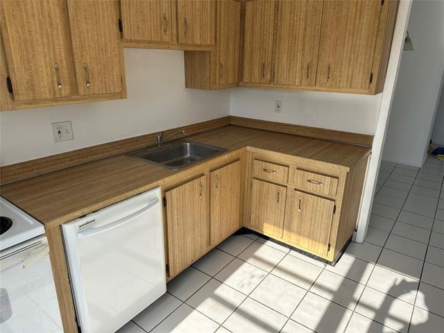 2 of 17 - 4174 Inverrary Dr 314, Lauderhill, FL