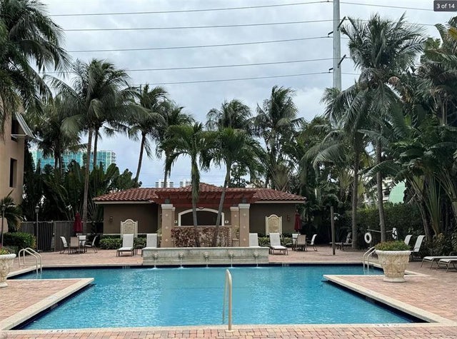 3 of 8 - 616 Clearwater Park Rd 604, West Palm Beach, FL