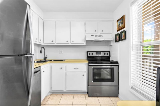 3 of 39 - 6071 Nw 61 207, Tamarac, FL