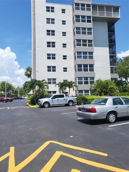 2 of 86 - 1075 Ne Miami Gardens Dr 706, Miami, FL