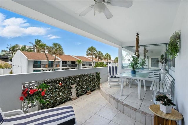4 of 18 - 320 S Surf Rd 201, Hollywood, FL