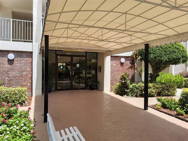 3 of 26 - 3151 S Palm Aire Dr 309, Pompano Beach, FL