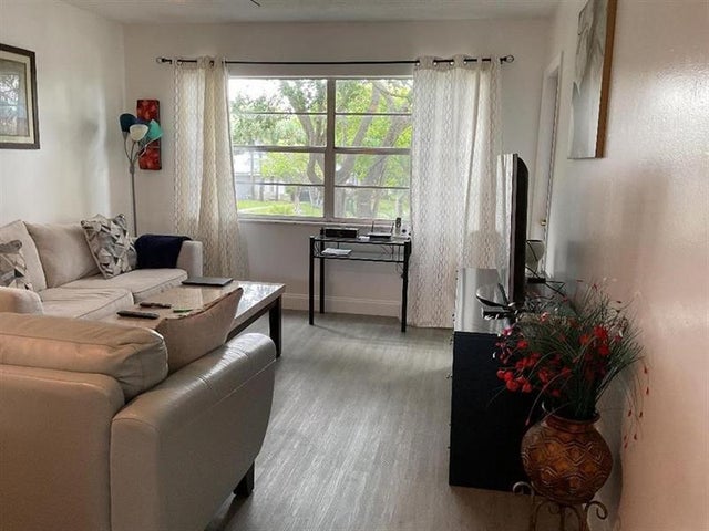 3 of 19 - 5003 Nw 35th St 505, Lauderdale Lakes, FL