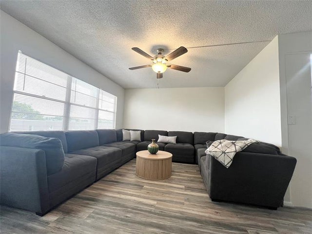 3 of 40 - 410 Grantham A 410, Deerfield Beach, FL