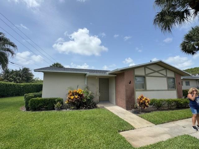 1 of 3 - 2590 Barkley Dr J, West Palm Beach, FL