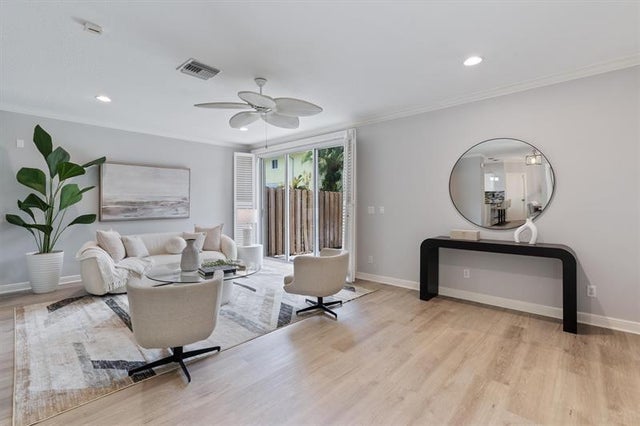 2 of 40 - 604 Sw 8th Ave, Fort Lauderdale, FL