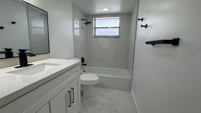3 of 35 - 443 Ne 195th St 242, Miami, FL