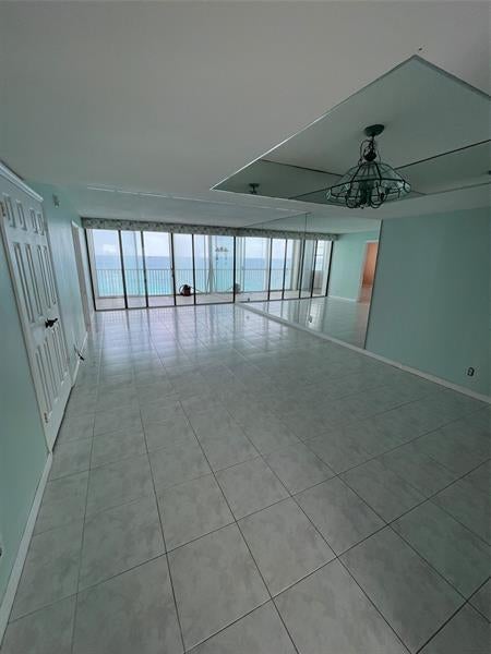 3 of 8 - 840 Ocean Dr 1005, Juno Beach, FL