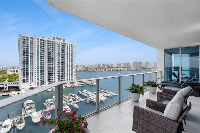 1 of 43 - 17111 Biscayne Blvd 1101, North Miami Beach, FL