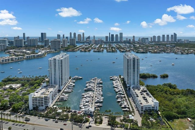 5 of 43 - 17111 Biscayne Blvd 1101, North Miami Beach, FL