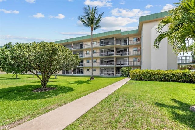 4 of 43 - 808 Se 7th St 105-b, Deerfield Beach, FL