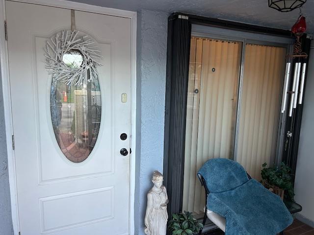3 of 19 - 4355 Lucerne Villas Ln, Lake Worth, FL
