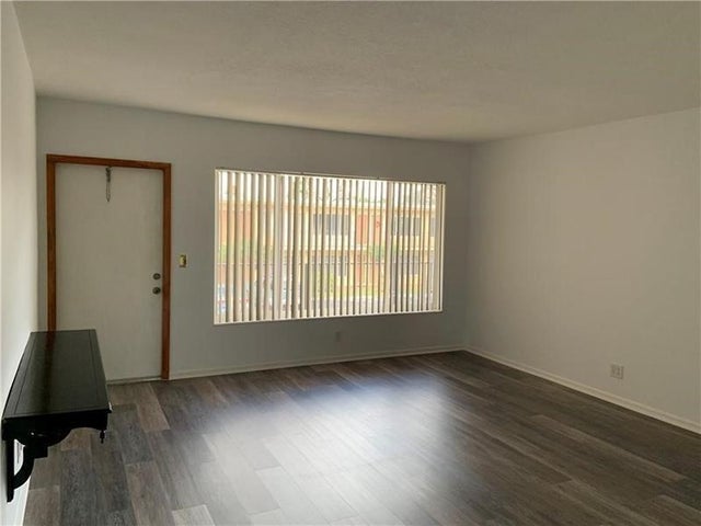 3 of 10 - 2309 S Federal Hwy 18, Boynton Beach, FL