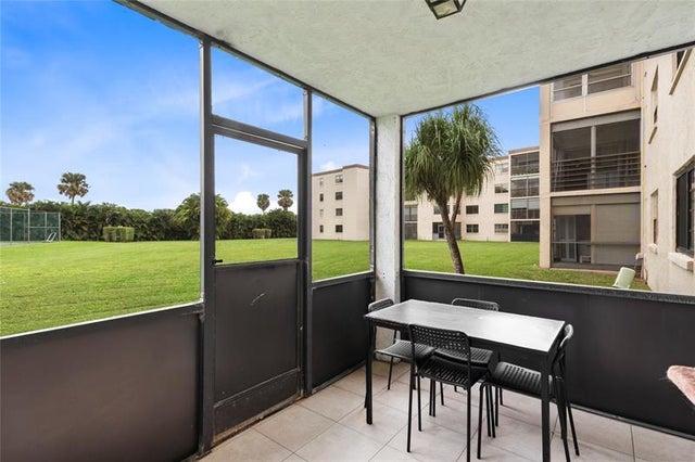 3 of 23 - 9300 Sw 8th St 102, Boca Raton, FL