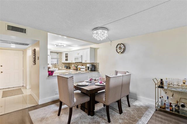 4 of 23 - 9300 Sw 8th St 102, Boca Raton, FL