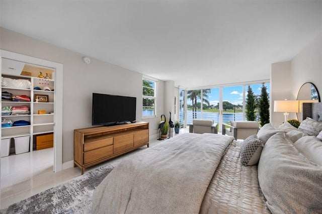 2 of 40 - 3095 N Course Dr 206, Pompano Beach, FL