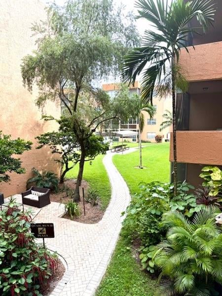 1 of 20 - 3050 Sunrise Lakes Dr 223, Sunrise, FL