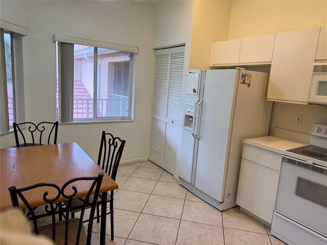 1 of 41 - 5914 Regal Glen Dr 205, Boynton Beach, FL