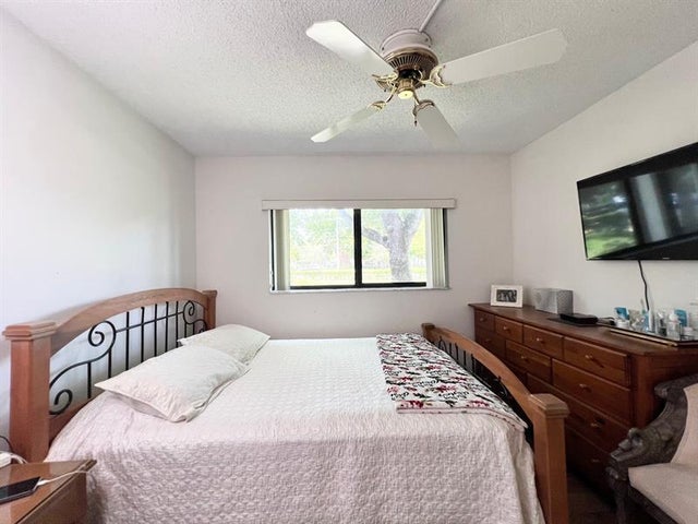 5 of 17 - 9999 N Belfort Cir 101, Tamarac, FL