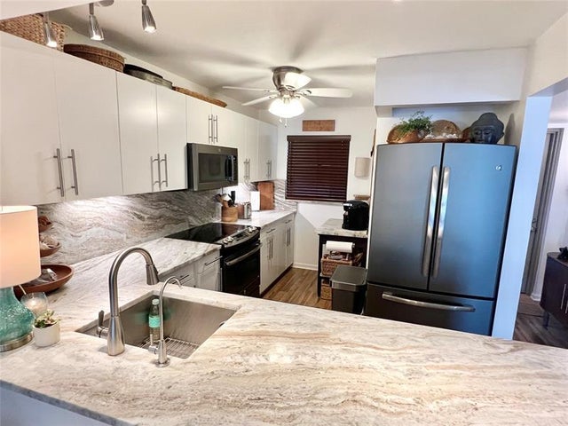 3 of 43 - 9235 Lagoon Pl 204, Davie, FL
