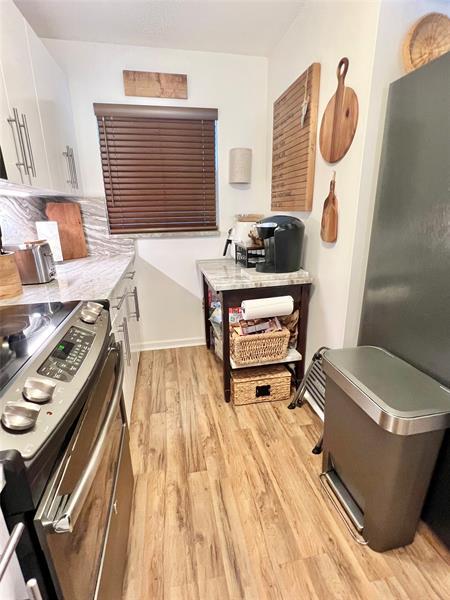 5 of 43 - 9235 Lagoon Pl 204, Davie, FL