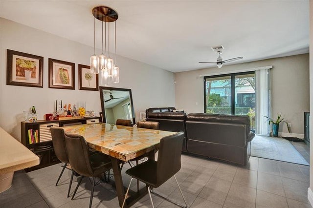 3 of 36 - 4228 N Dixie Hwy 103, Oakland Park, FL
