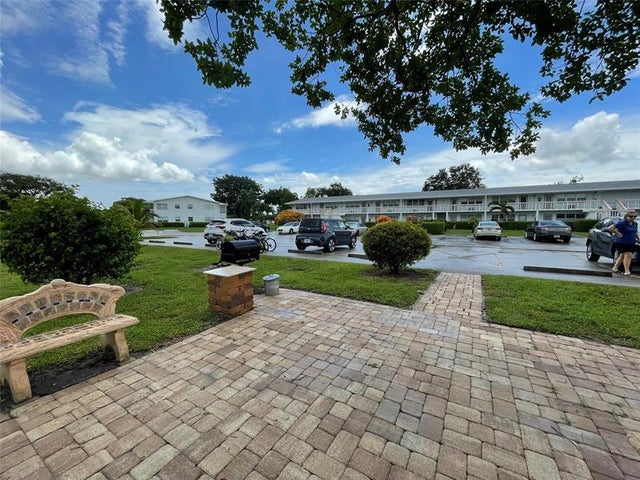 3 of 69 - 139 Oakridge J 139, Deerfield Beach, FL