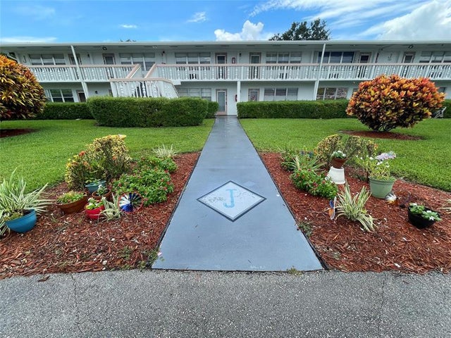 5 of 69 - 139 Oakridge J 139, Deerfield Beach, FL