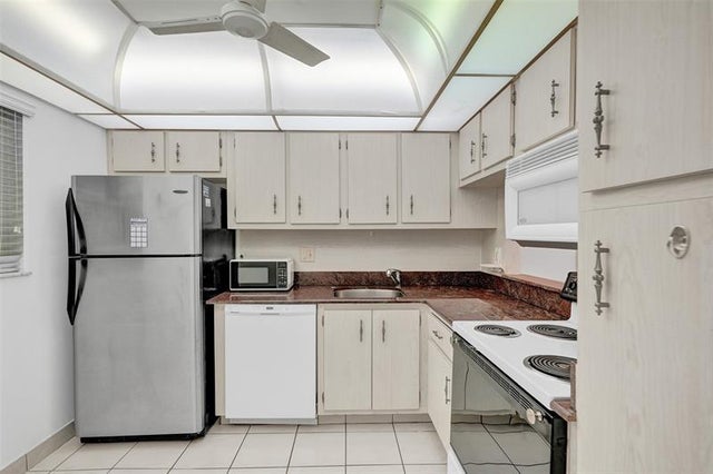 3 of 22 - 3040 Holiday Springs Blvd 307, Margate, FL