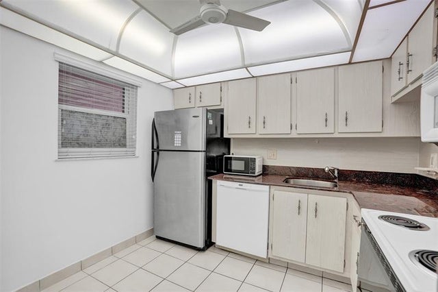 4 of 22 - 3040 Holiday Springs Blvd 307, Margate, FL