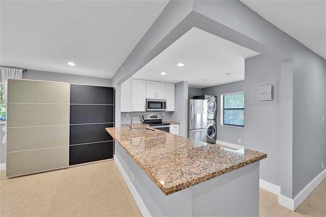 2 of 20 - 1501 Nw 13th St 14, Boca Raton, FL