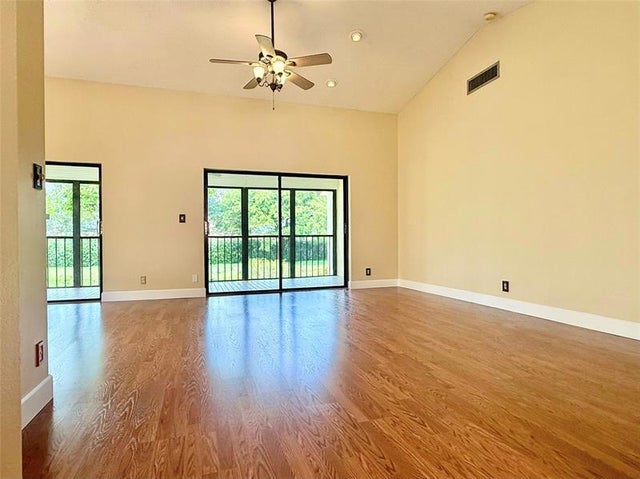 5 of 62 - 10805 Bahama Palm Way 201, Boynton Beach, FL
