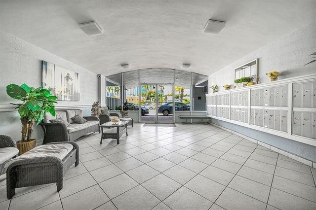 4 of 23 - 1720 Jefferson St 514, Hollywood, FL