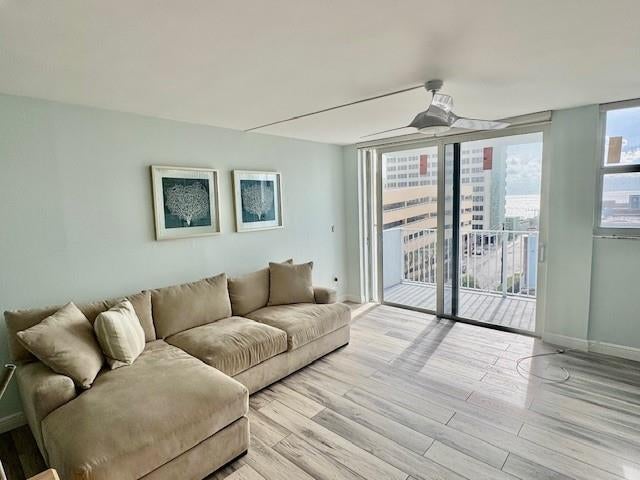 2 of 21 - 211 S Ocean Dr 603, Hollywood, FL