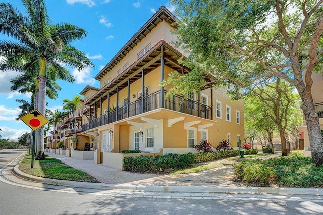 2 of 45 - 454 Sw 147th Ave 4601, Pembroke Pines, FL