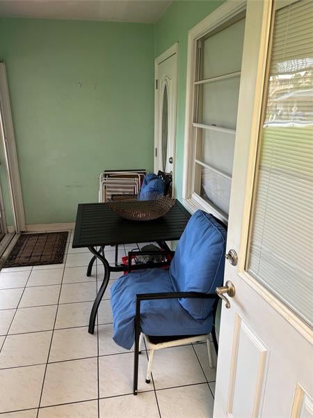 3 of 8 - 5300 Washington B130, Hollywood, FL