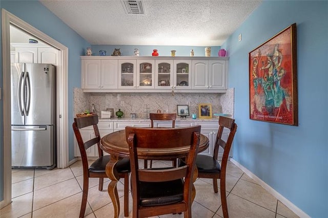 4 of 38 - 2100 Ne 38th St 216, Lighthouse Point, FL