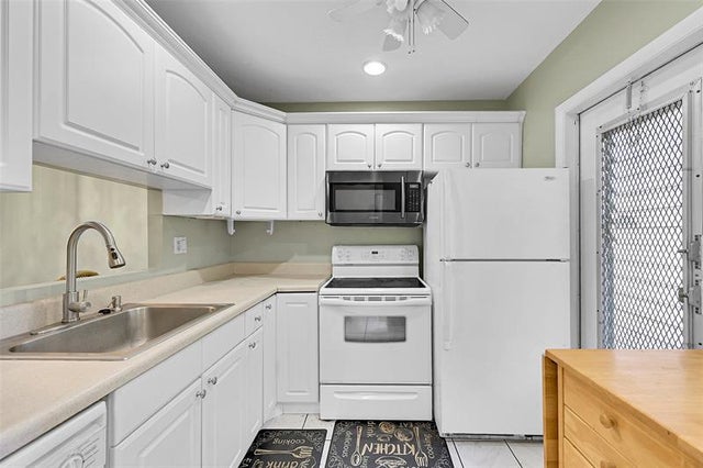 5141 W Oakland Park Blvd 211, Lauderdale Lakes