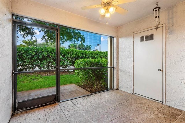 5 of 26 - 9625 Riverside Dr 4d, Coral Springs, FL