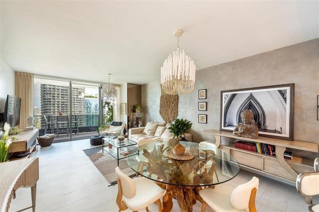 1000 Brickell Plz 4214, Miami